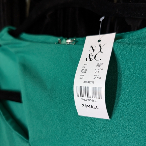 New York & Company XS Green Business Career Dress - Picture 4 of 4